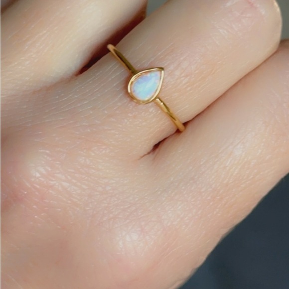 24k Gold Vermeil Pear Cut Opal Ring​ - Picture 2 of 7